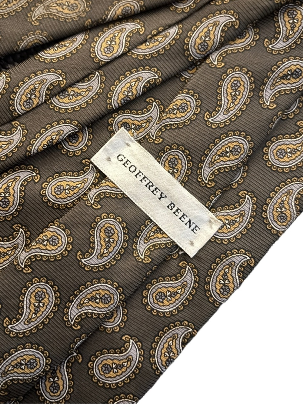 GEOFFREY BEENE silk vintage tie